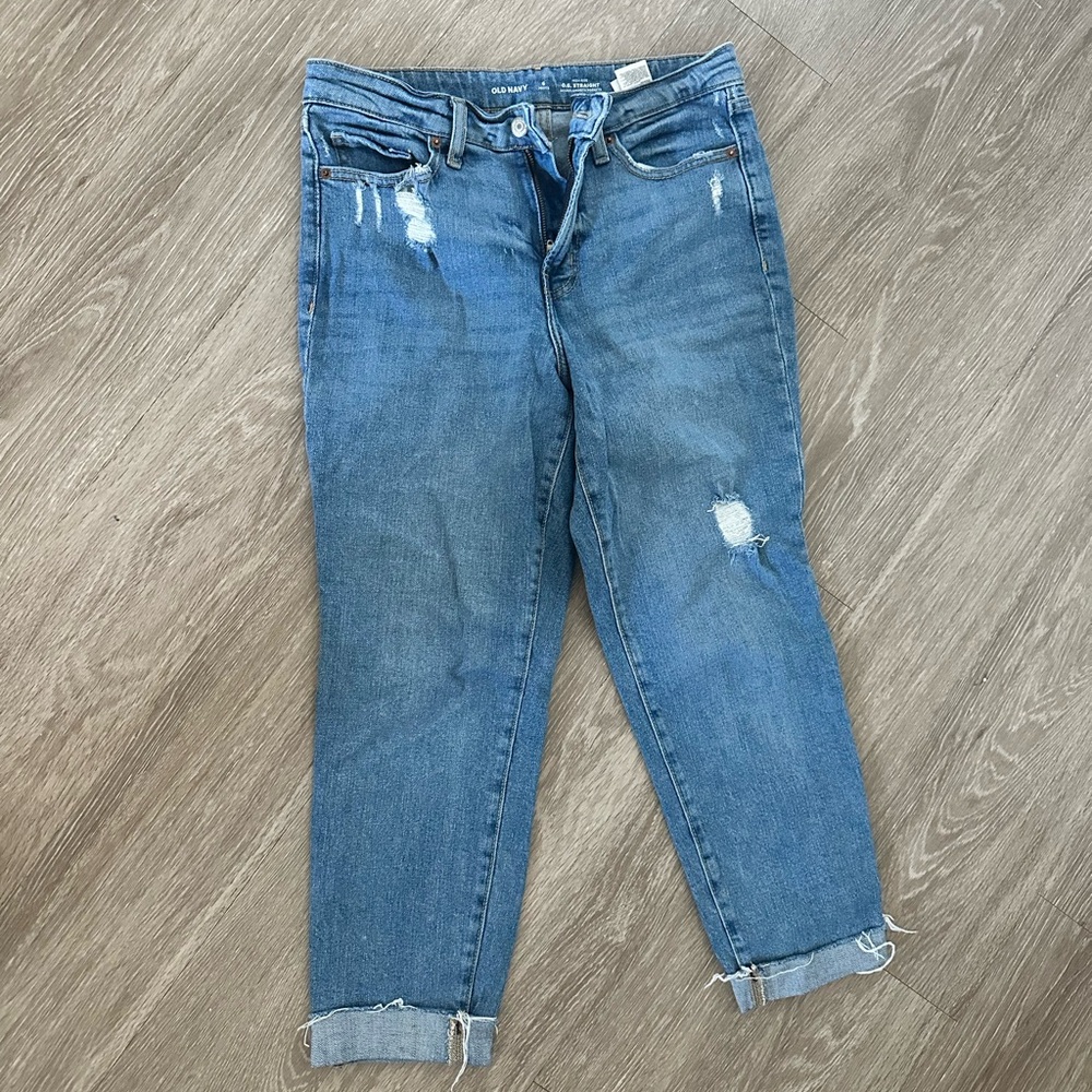 Old Navy Distressed Ankle Jeans in Blue